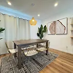 Hollywood Habitat - Br11-Wh